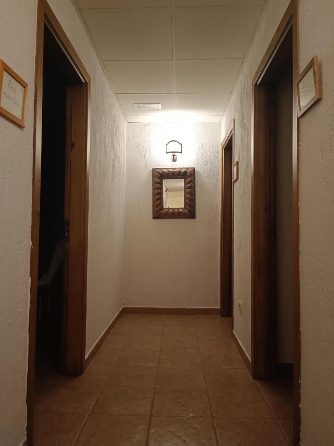 Hostal Decerca Pradena Bagian luar foto